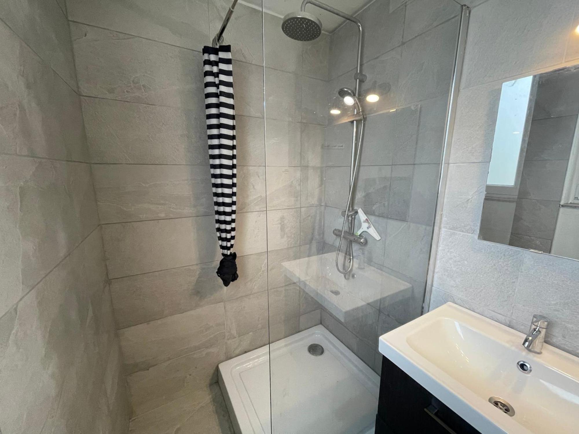 شقة #6 : 2 Pieces Dernier Etage Tres Calme 40M2 ستراسبورغ المظهر الخارجي الصورة